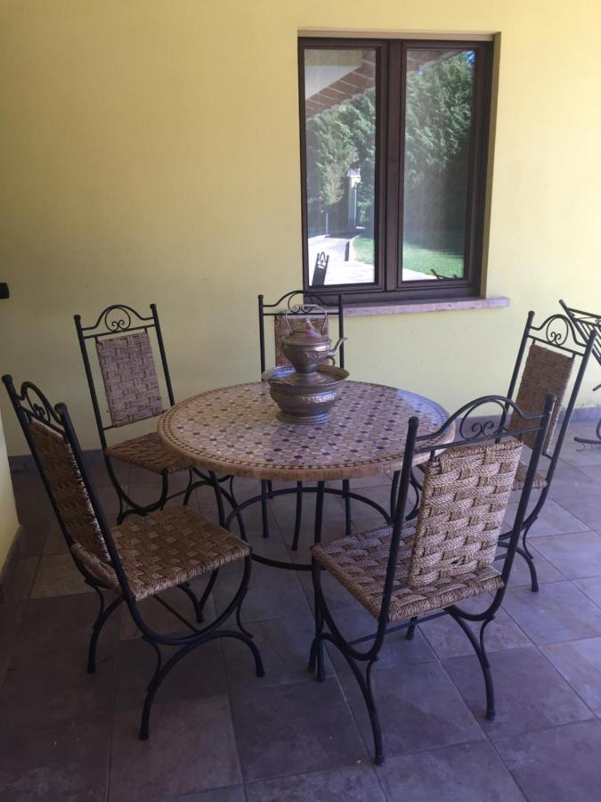 Villa Althea Ronago Экстерьер фото