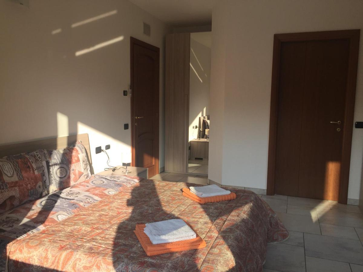 Villa Althea Ronago Экстерьер фото